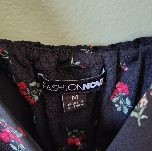 *5 for $25* Fashion Nova Med Black Floral Rose Print Spaghetti Strap Peplum Tank - Picture 4 of 8